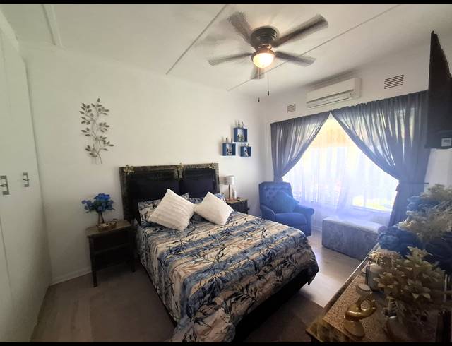 2 BEDROOM TOWNHOUSE FOR SALE IN UVONGO